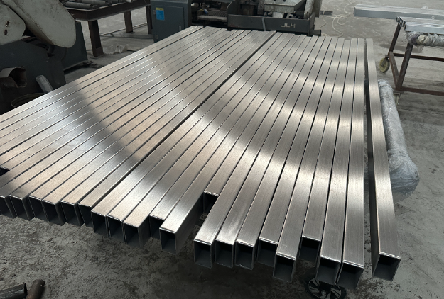 昆明不锈钢方管